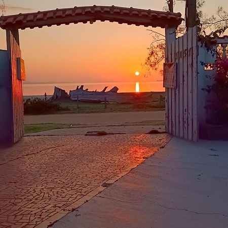 Praia Seca, 10 Pessoas, Em Frente A Lagoa Do Tome Araruama Exterior foto